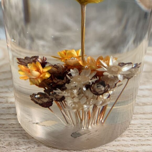 Vintage Daisyglas Company Campbell Calif Hand-Crafted Lucite Flowers Paperweight - Picture 6 of 15